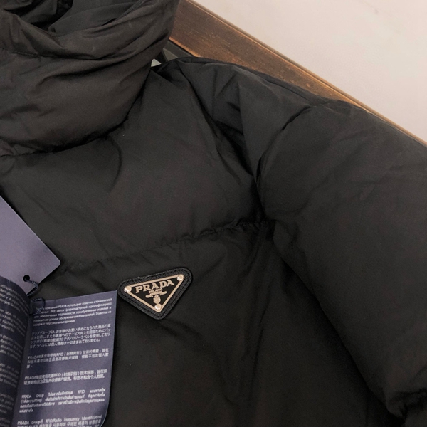 ハイクオリティダウンジャケット側面デザイン